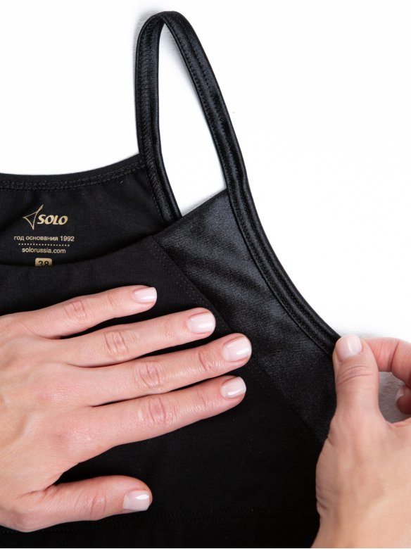 Топ спортивный на тонких бретелях «Total Black»