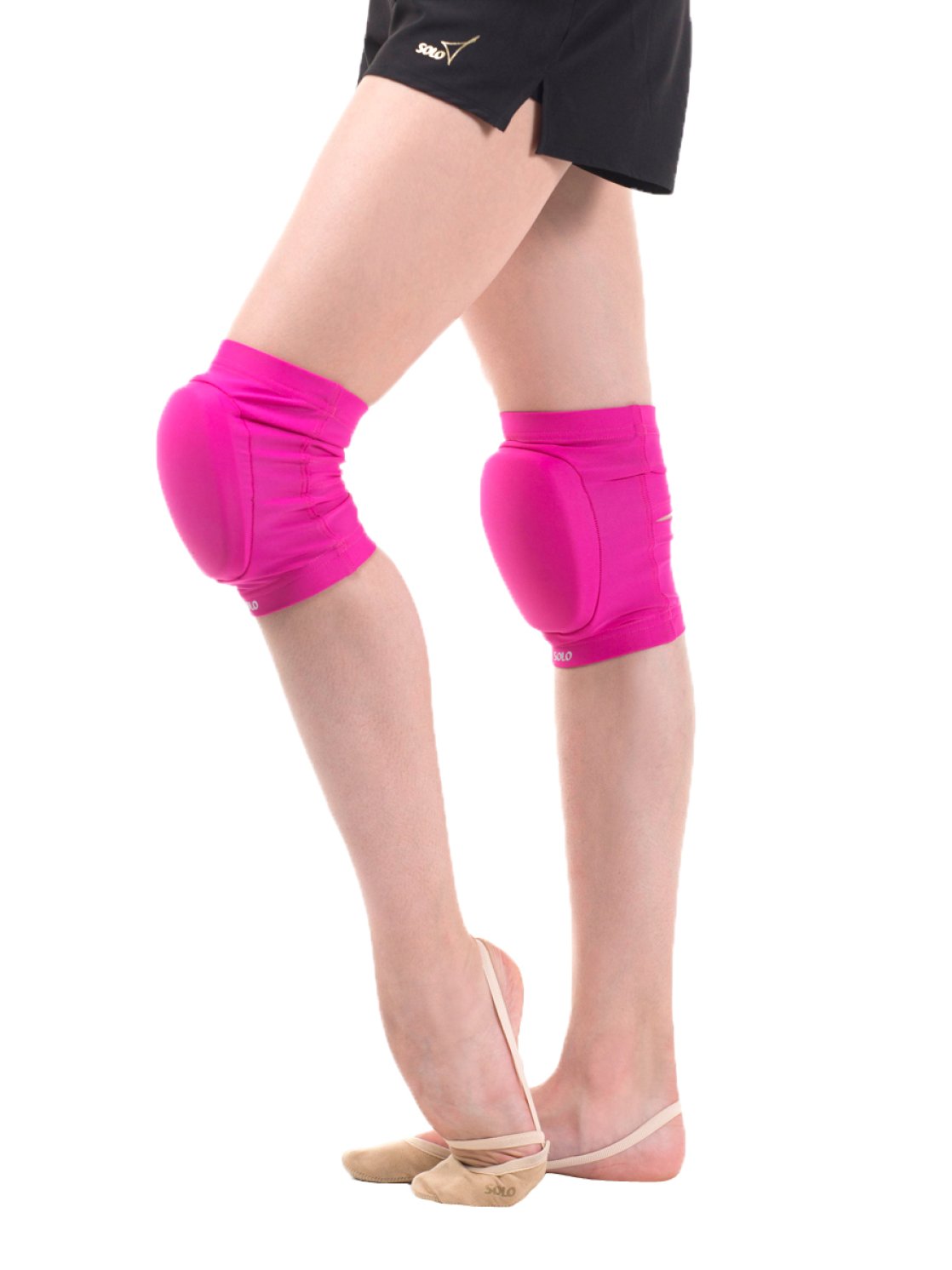 Molded knee pads