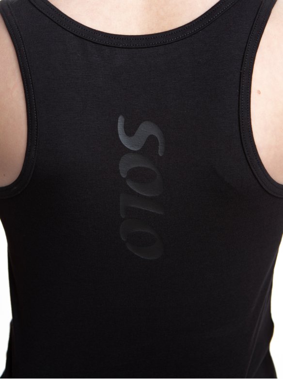 Майка с закрытыми лопатками «Total Black» из хлопка