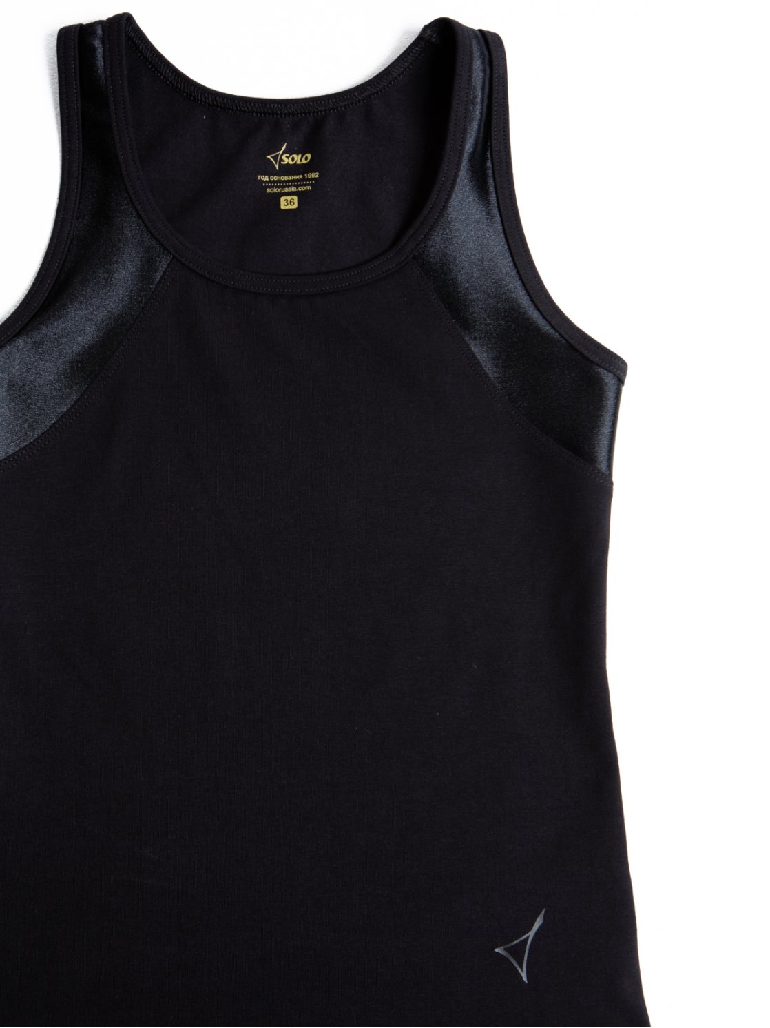 Майка с закрытыми лопатками «Total Black» из хлопка