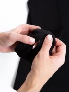 Лонгслив из хлопка «Total Black» с прорезью для пальца