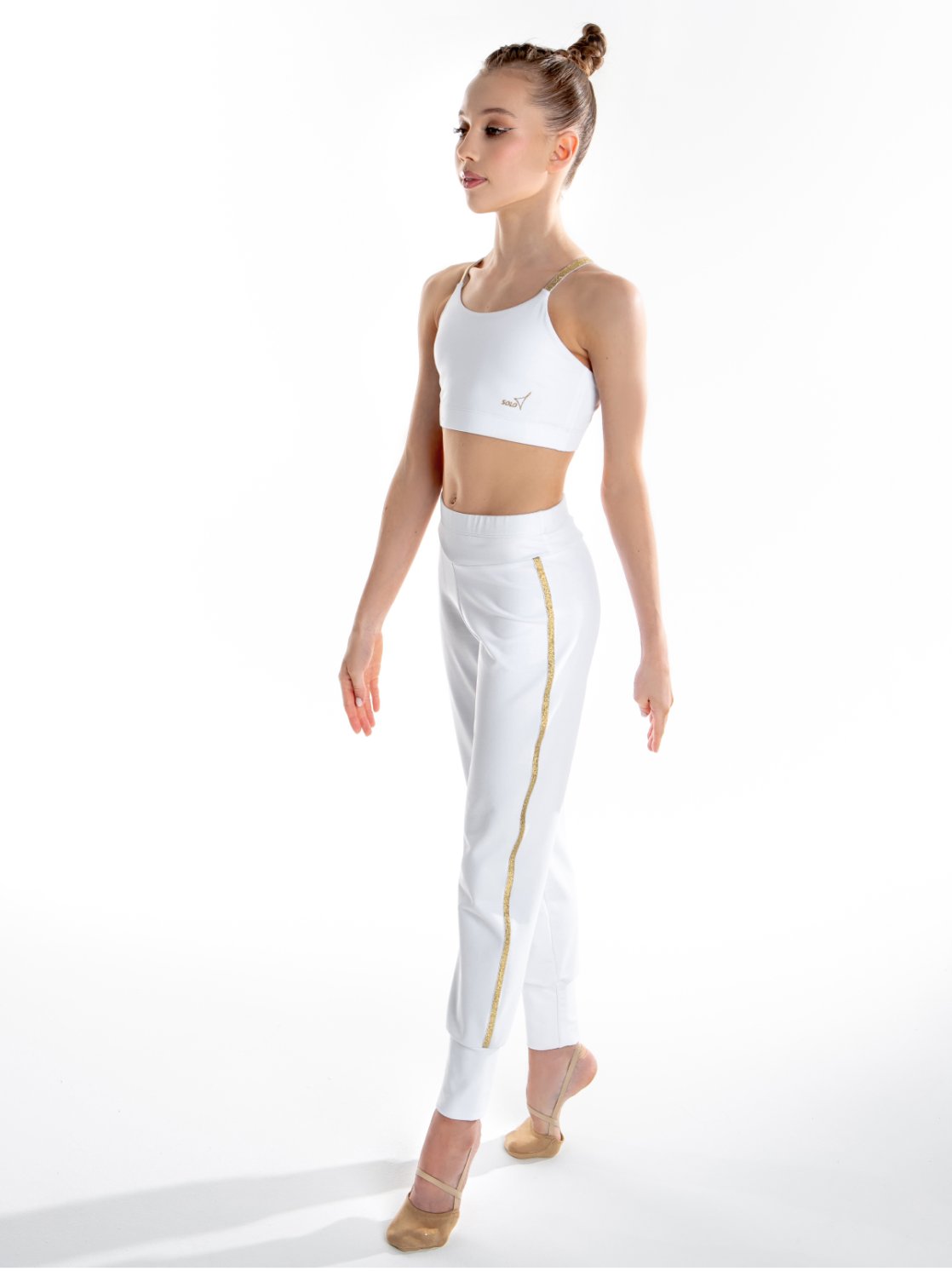 Гимнастические брюки «Триумф» белые из футера