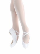 Балетные мягкие туфли средней закрытости из стретч-ткани с присборенной эластичной тесьмой по следу белые